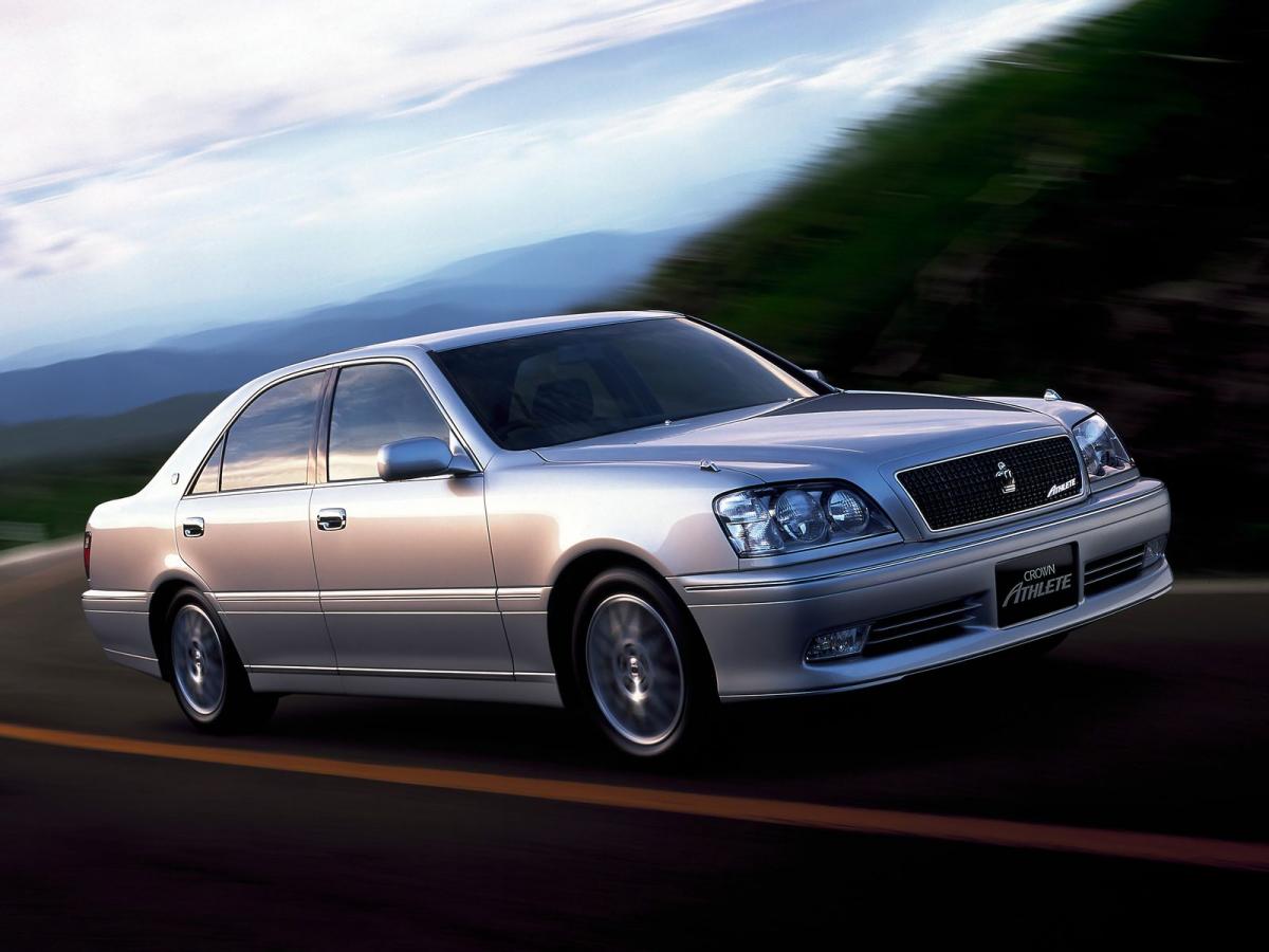 Toyota crown модельный ряд